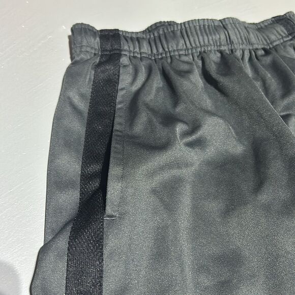 Nike Sweatpants with Pockets - Picture 7 of 9